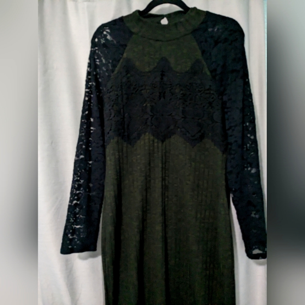 Lace Sleeve Dress